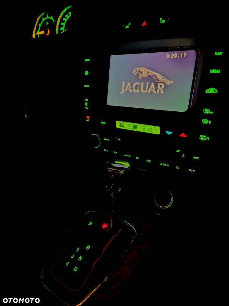 Jaguar X-Type 3.0 Executive - 27