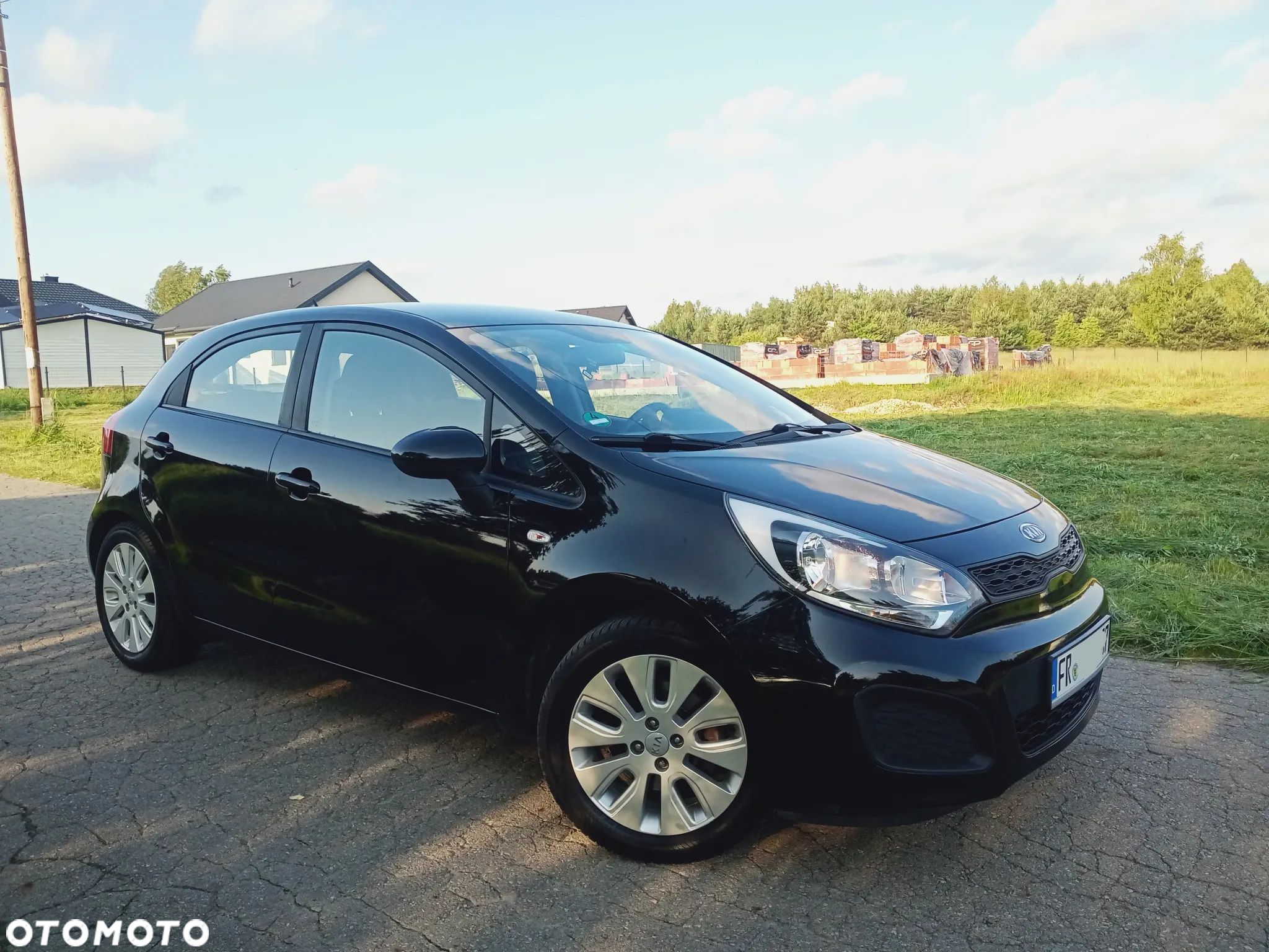 Kia Rio - 1