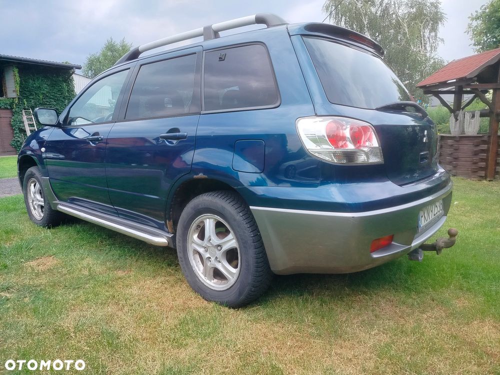 Mitsubishi Outlander 2.0 Comfort 4WD - 6
