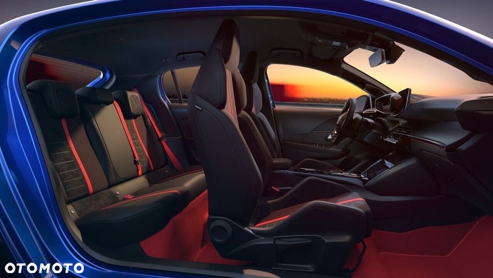 Peugeot 208 - 8