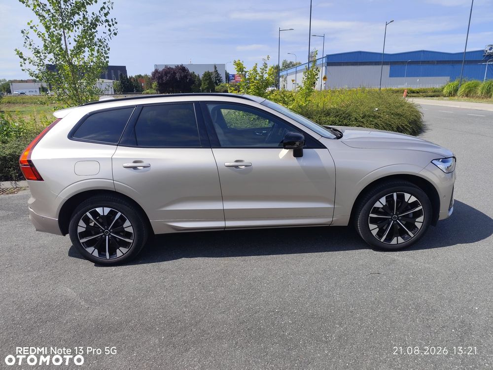 Volvo XC 60 B5 B AWD Ultra Dark - 2