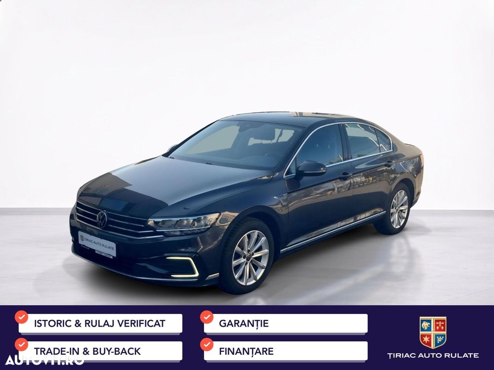 Volkswagen Passat - 2