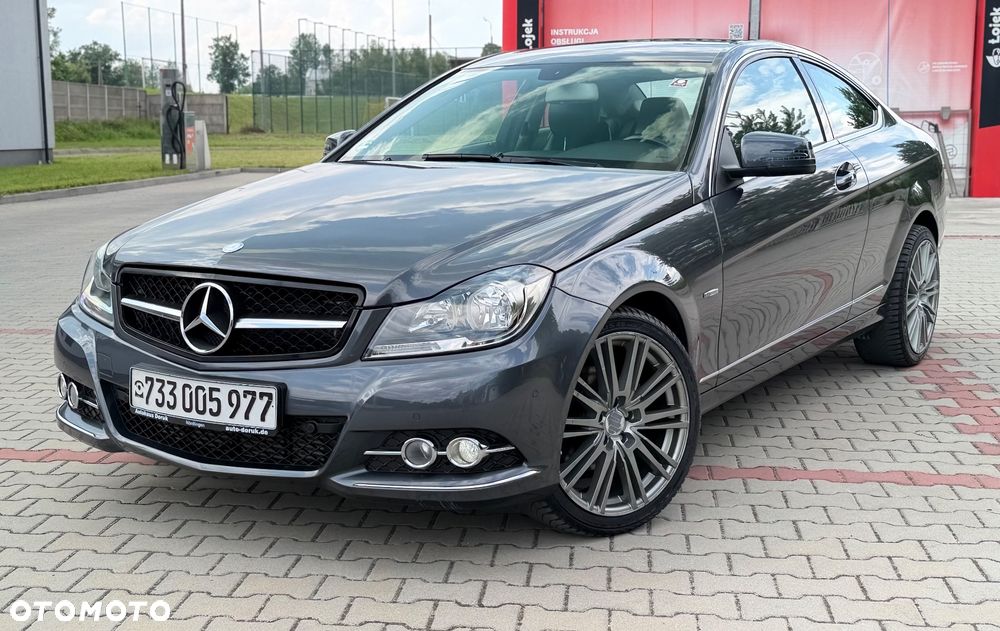 Mercedes-Benz Klasa C 250 CGI BlueEff - 10