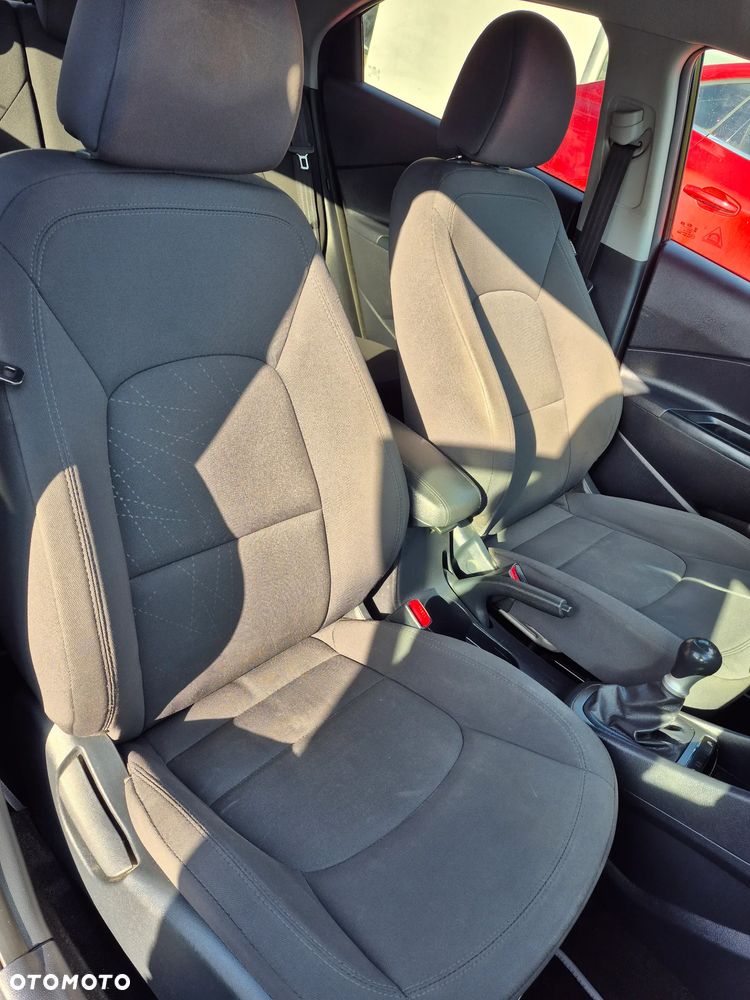 Kia Rio 1.2 Fifa World Cup Edition - 13