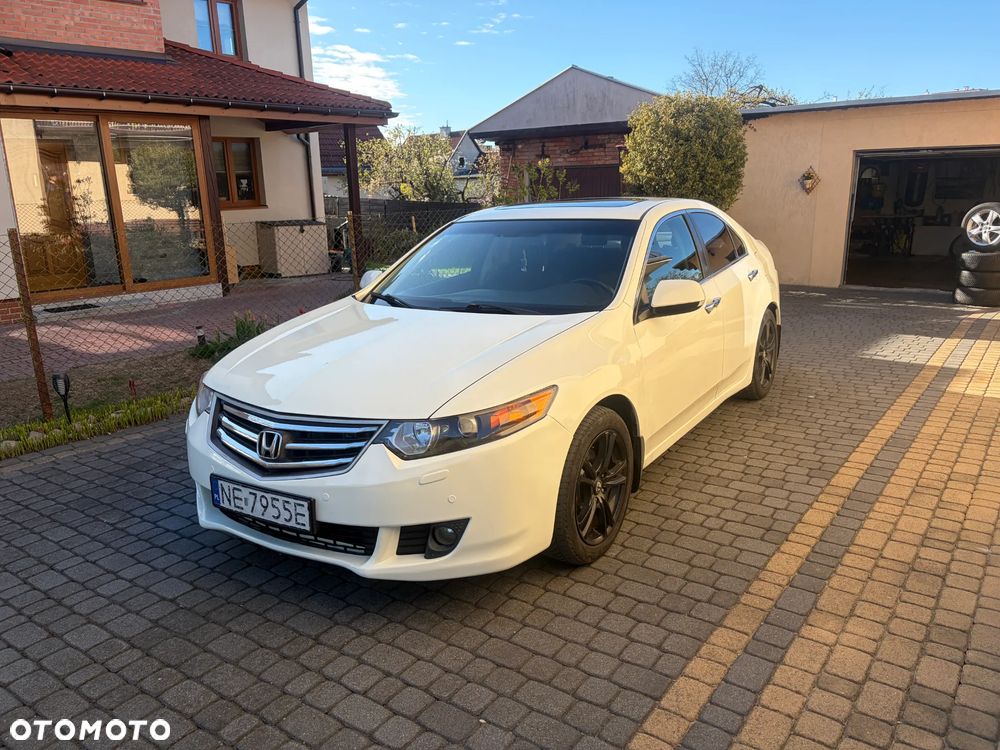 Honda Accord 2.0 Executive Nav - 6