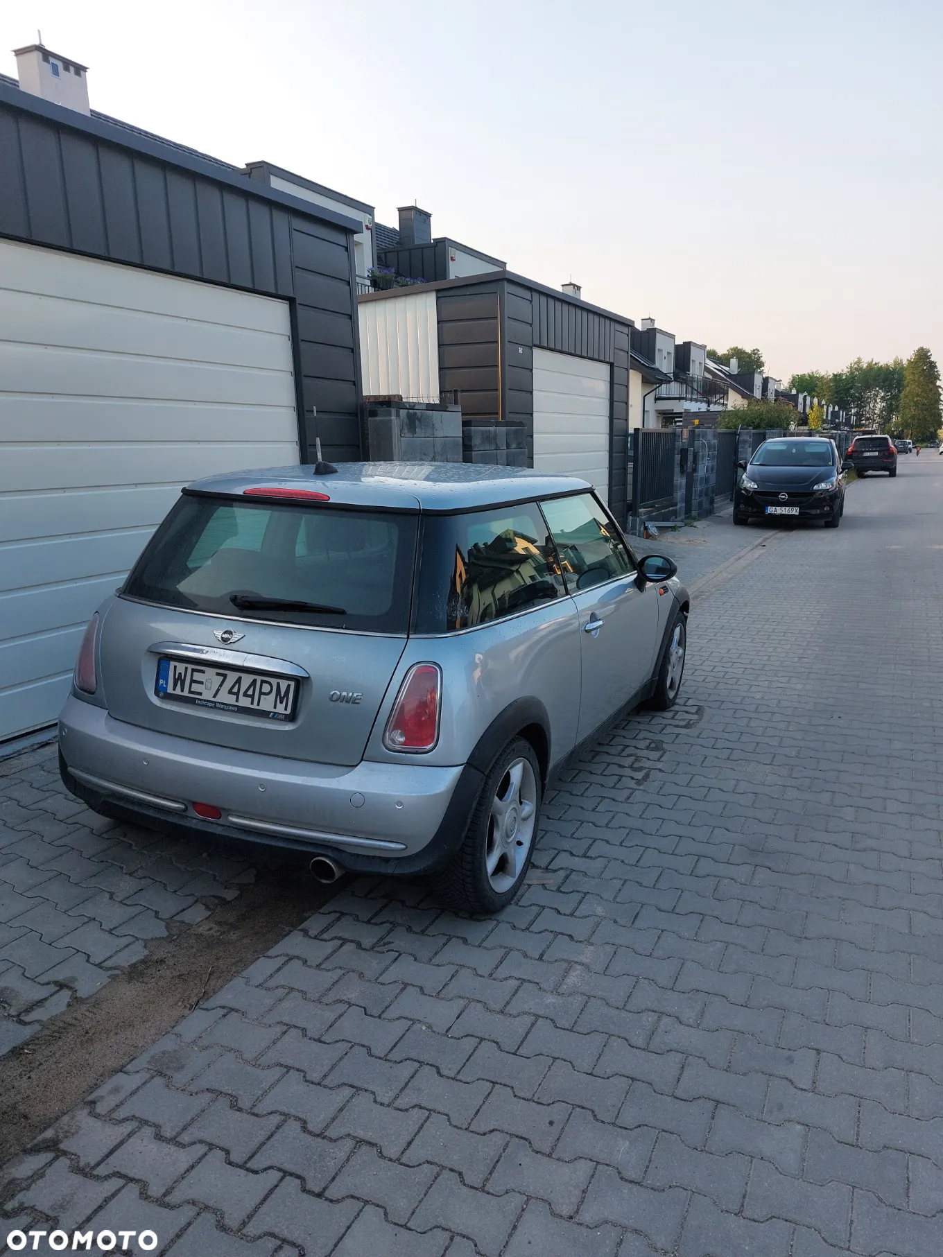 MINI ONE Standard - 5
