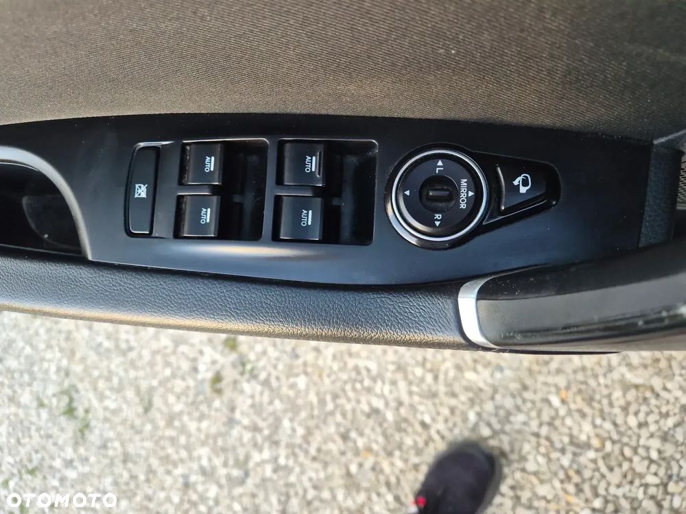 Hyundai i40 Kombi 1.7 CRDi Premium - 11