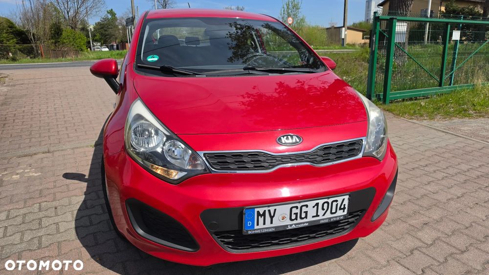 Kia Rio 1.2 Dream Team Edition - 34