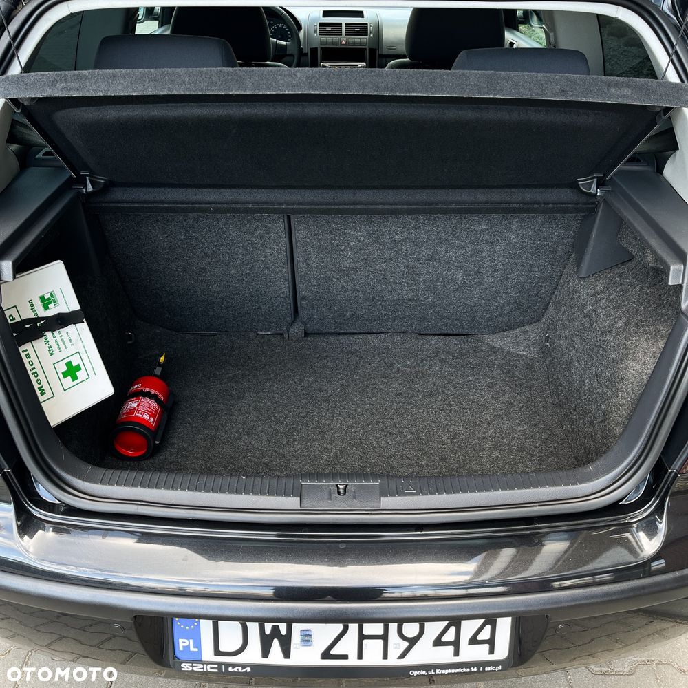 Volkswagen Polo 1.4 Tour - 31