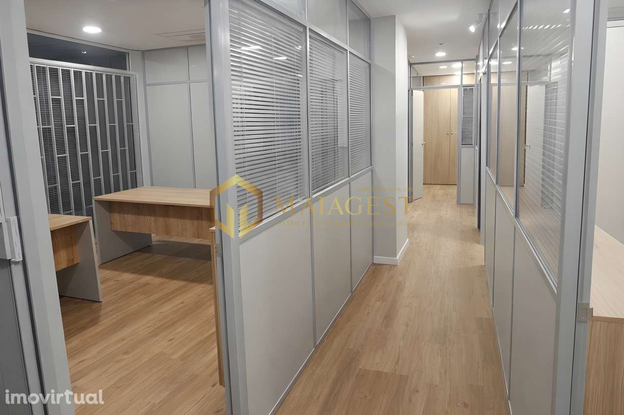 Gabinetes Novos para Arrendamento junto à Rotunda da Areosa - Grande imagem: 2/9