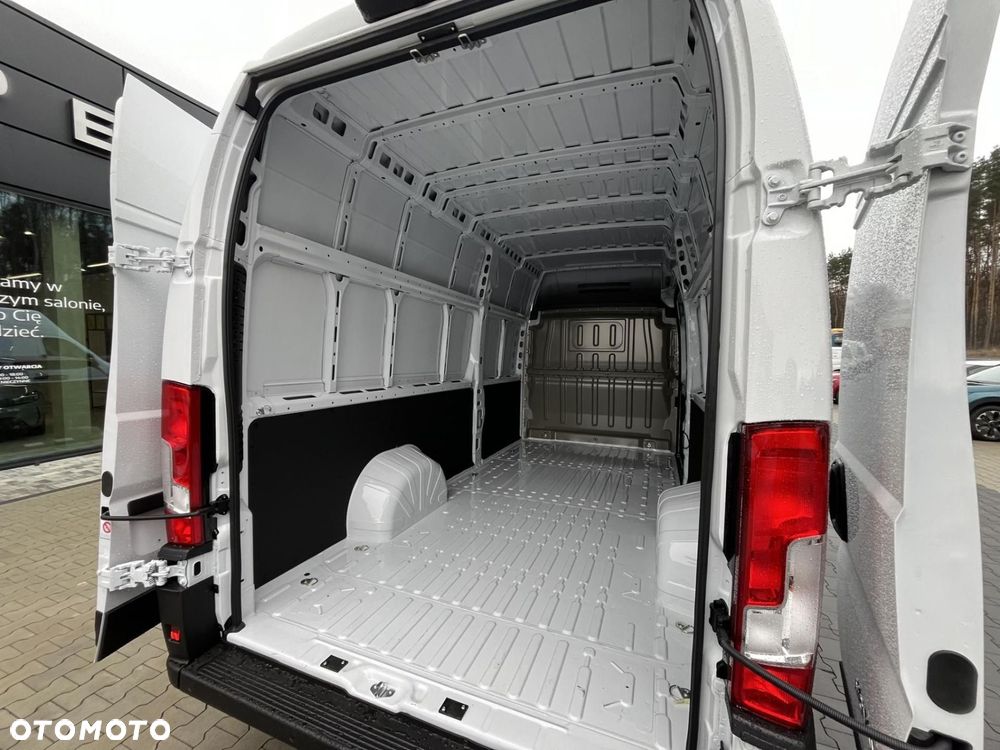 Opel Movano - 12