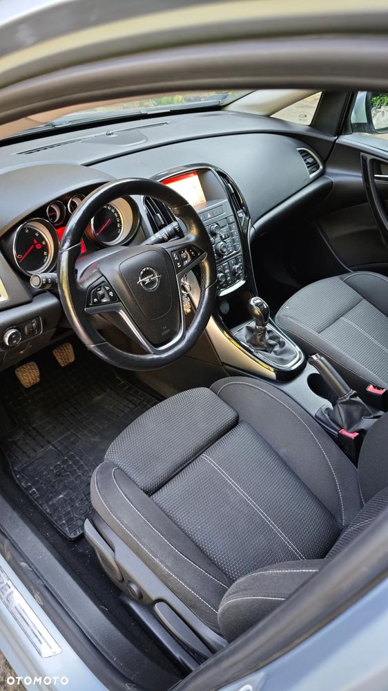 Opel Astra 1.6 CDTI Cosmo - 30