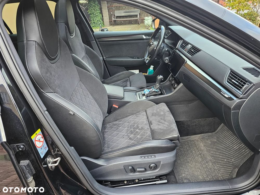 Skoda Superb 2.0 TDI SCR 4x4 Sportline DSG - 27