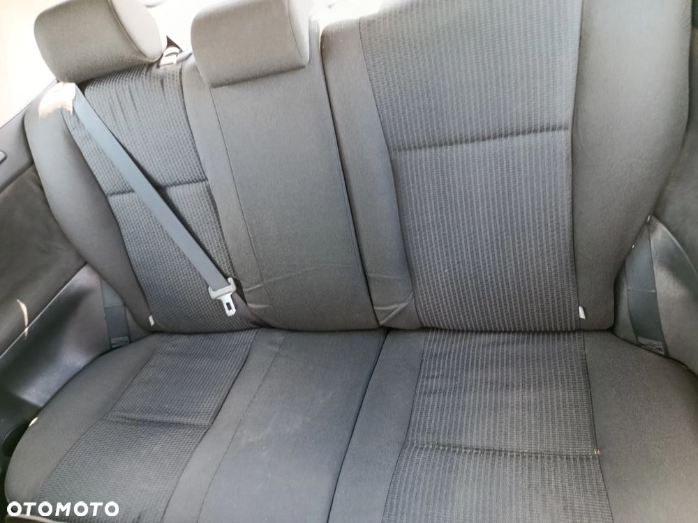 Toyota Corolla 1.6 VVT-i Dynamic - 13