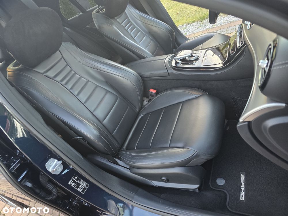 Mercedes-Benz Klasa E 220 d 4-Matic 9G-TRONIC - 31