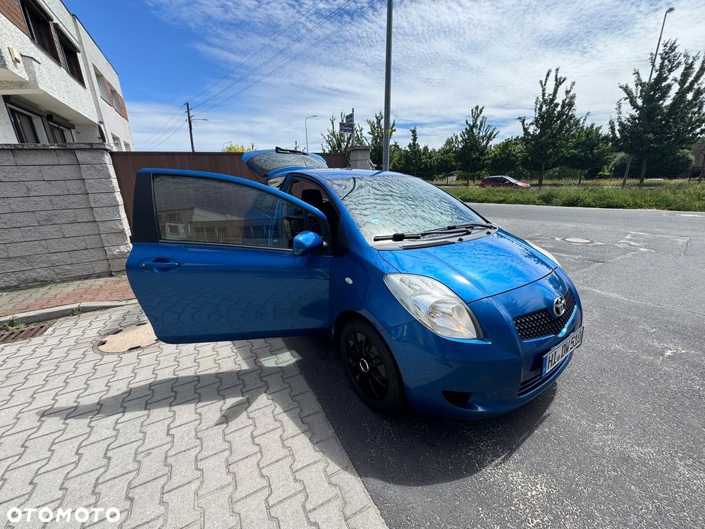 Toyota Yaris 1.3 VVT-i Cool - 26