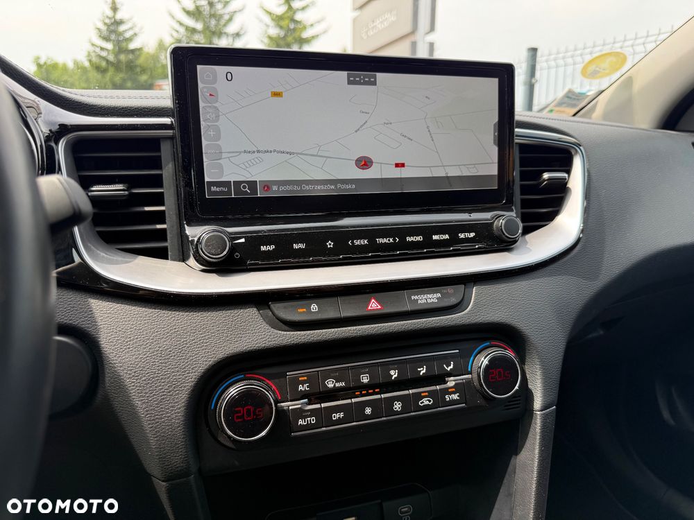 Kia Ceed 1.6 CRDi Eco-Dynamics+ (48V Mild-Hybrid) DCT7 Vision - 11