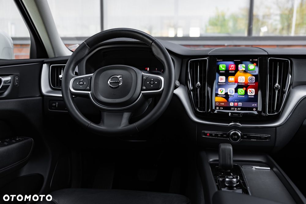 Volvo XC 60 B4 D Geartronic Momentum Pro - 22