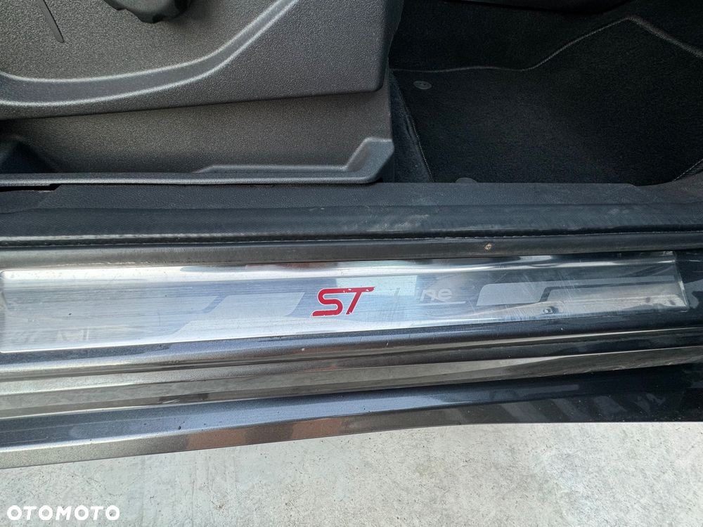 Ford Kuga 1.5 EcoBoost FWD ST-Line Black ASS GPF - 17