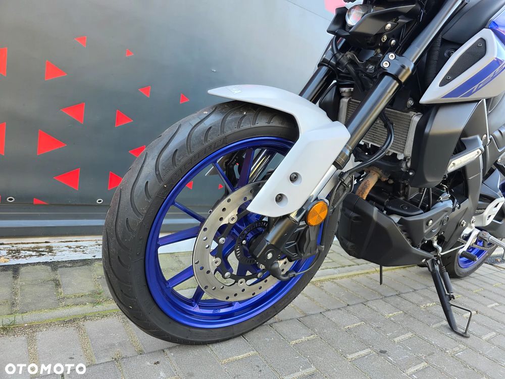 Yamaha MT - 12