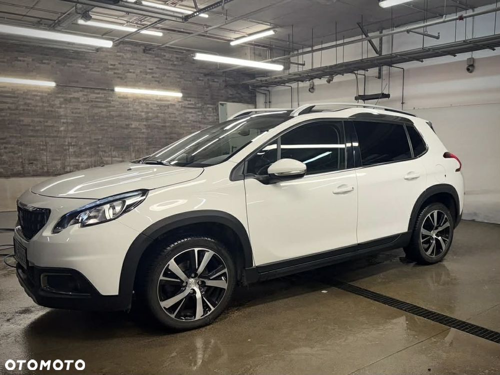 Peugeot 2008 1.2 Pure Tech Allure S&S EAT6 - 6