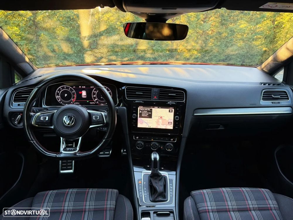 VW Golf 2.0 TSI GTI DSG - 18
