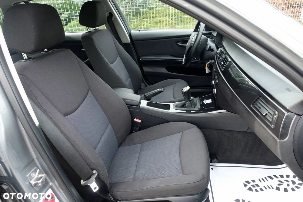 BMW Seria 3 - 13