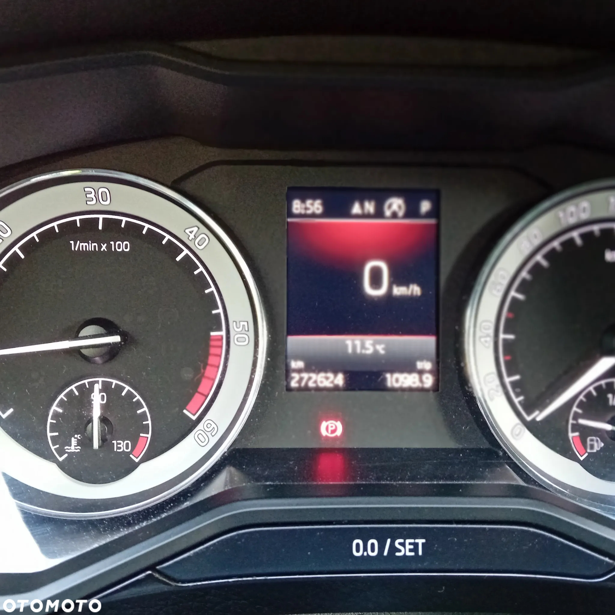 Skoda Superb 2.0 TDI 4x4 L&K DSG - 23