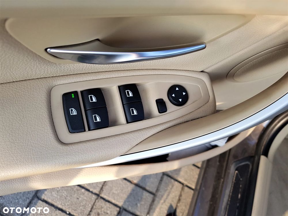 BMW Seria 3 - 10