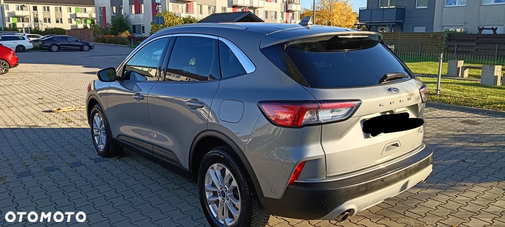 Ford Kuga - 4