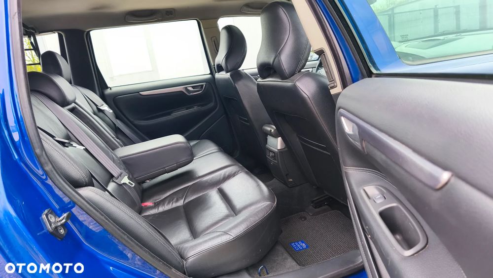 Volvo XC 70 AWD Summum - 32