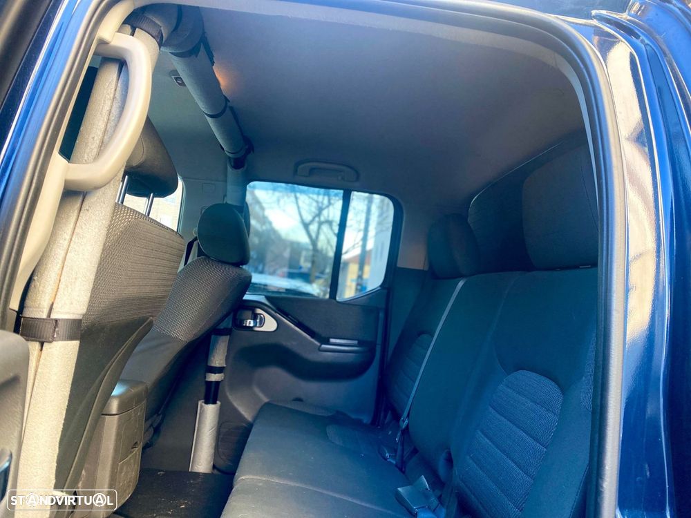 Nissan Navara 2.5 dCi CD LE 4WD - 31