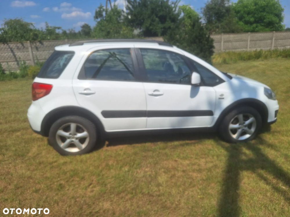 Suzuki SX4 2.0 DDiS Comfort 4WD - 6