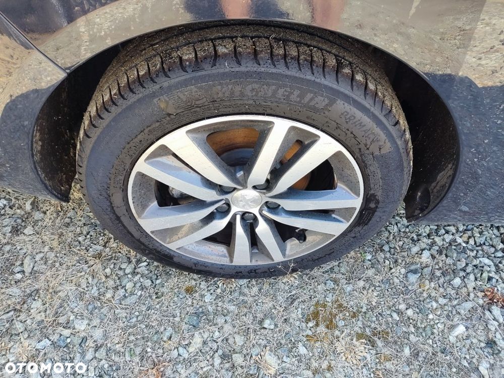 Peugeot 308 BlueHDi FAP 130 EAT8 Stop & Start Allure Pack - 8