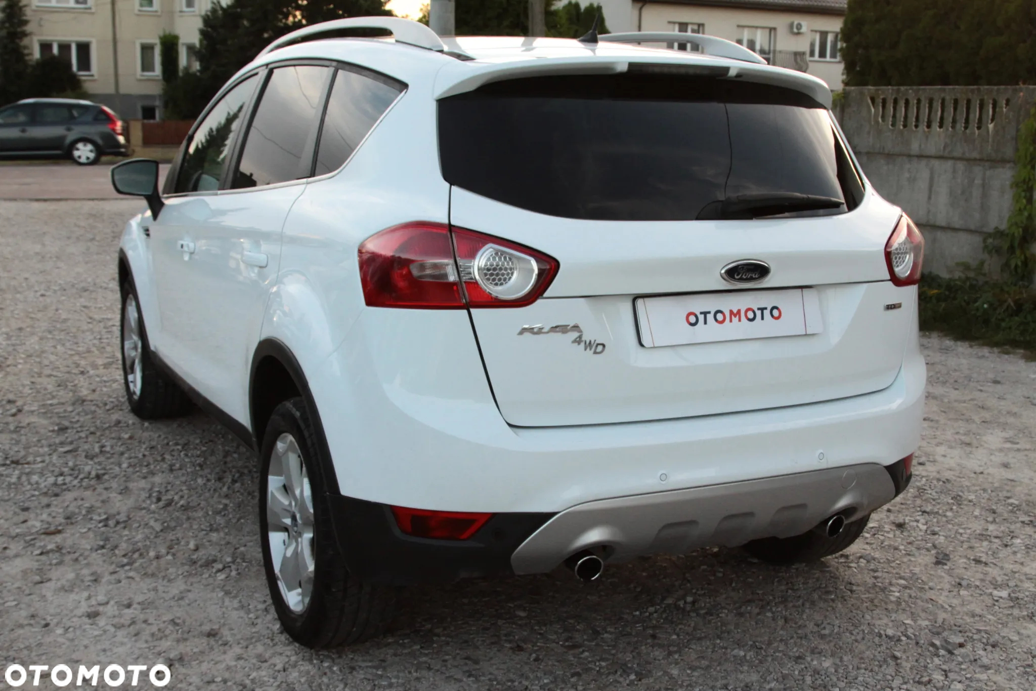 Ford Kuga 2.0 TDCi 4x4 Titanium - 10
