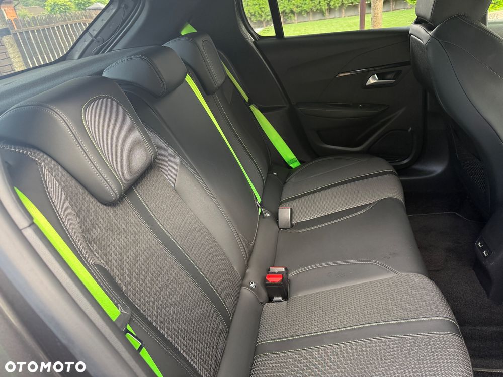 Peugeot 208 PureTech 100 EAT8 GT Pack - 35