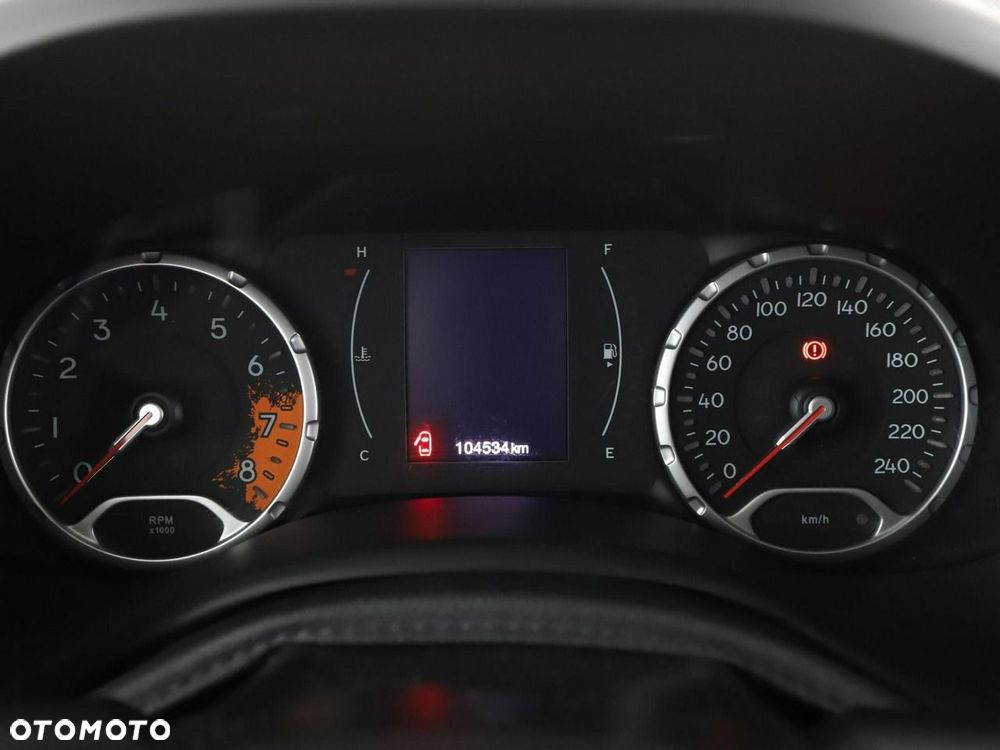 Jeep Renegade 1.6 E-TorQ Sport FWD - 22