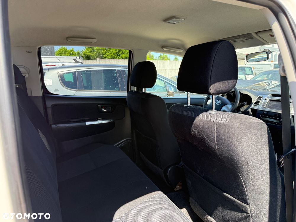 Toyota Hilux - 17