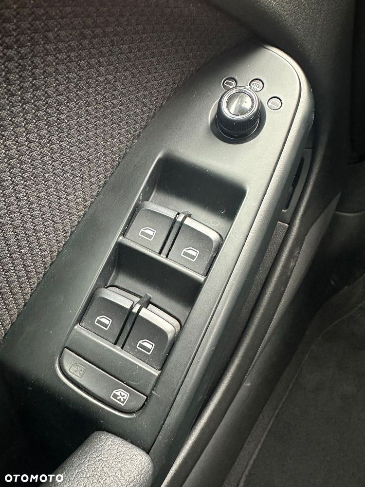 Audi A4 Limousine 3.0 TDI DPF quattro S line Sportpaket (plus) - 18