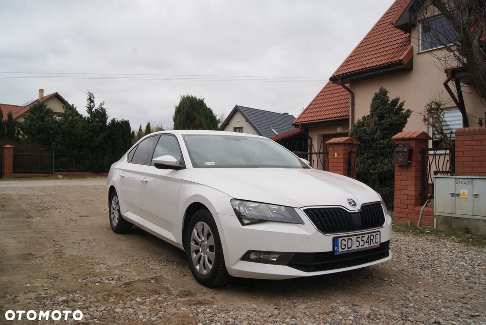 Skoda Superb - 1