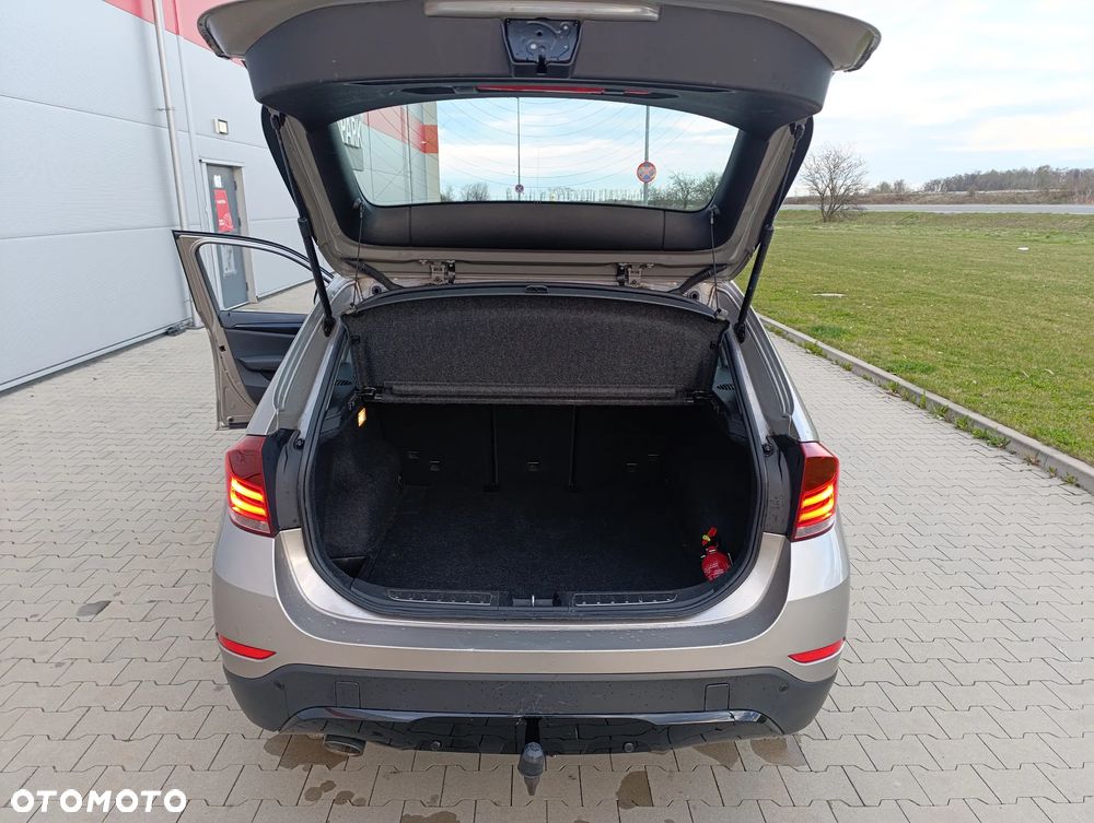 BMW X1 sDrive18d Sport Line - 35