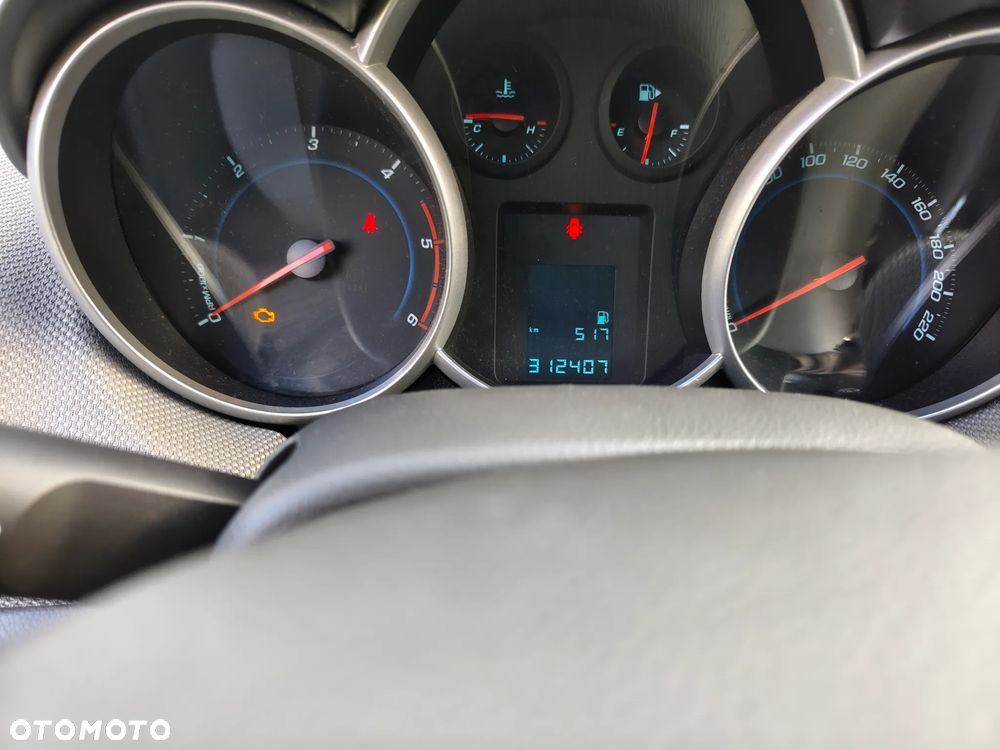 Chevrolet Cruze 2.0 VDCi LS - 3