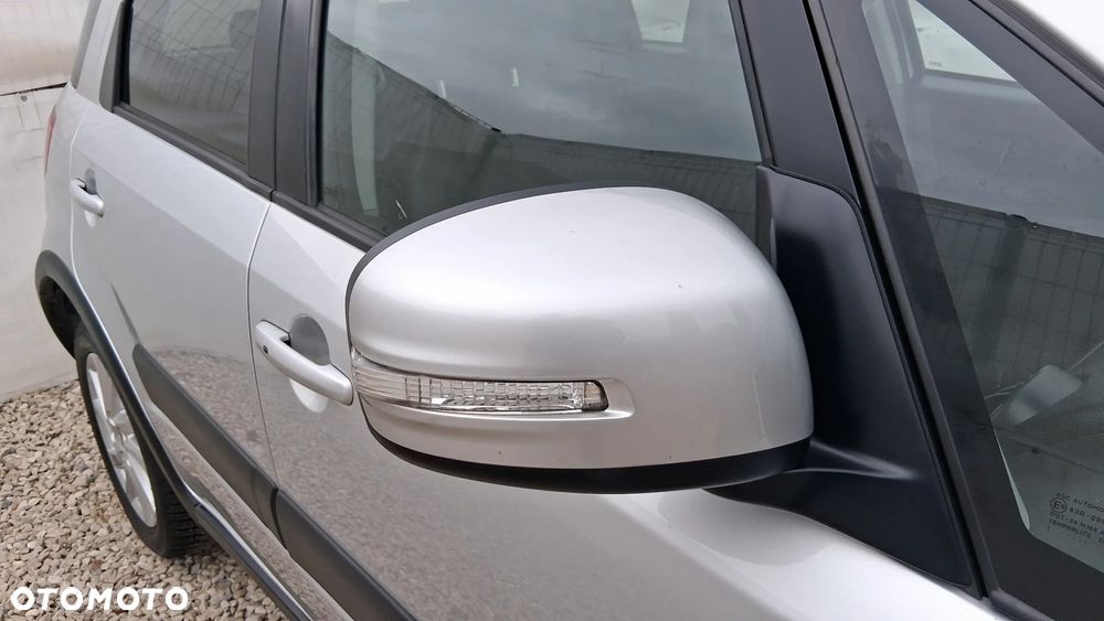 Suzuki SX4 1.6 VVT 4x4 Comfort - 9