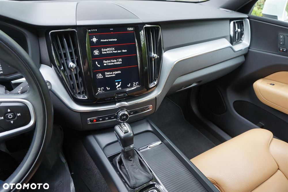 Volvo XC 60 T5 AWD Geartronic Momentum Pro - 16