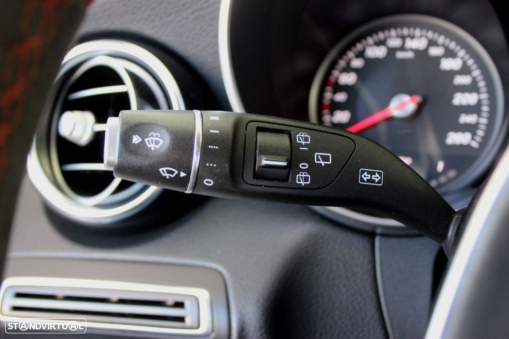 Mercedes-Benz C 300 h AMG Line - 17