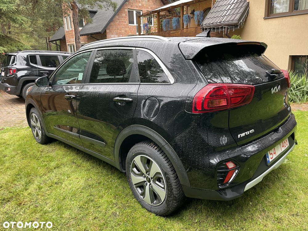 Kia Niro 1.6 GDI HEV 2WD OPF Edition 7 - 6
