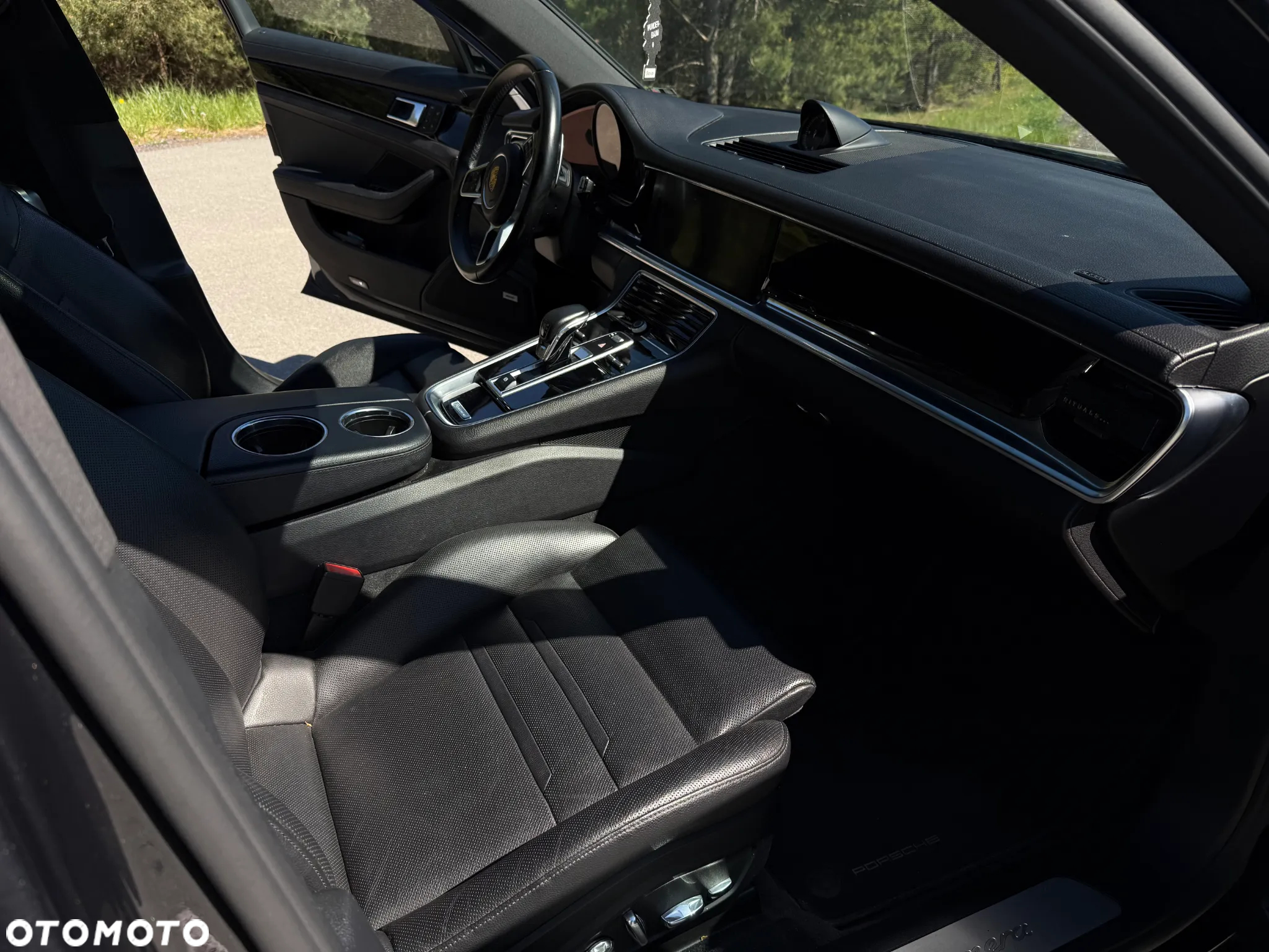 Porsche Panamera 4 - 14