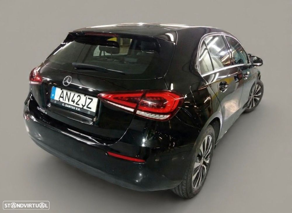 Mercedes-Benz A 250 e Style Plus - 3