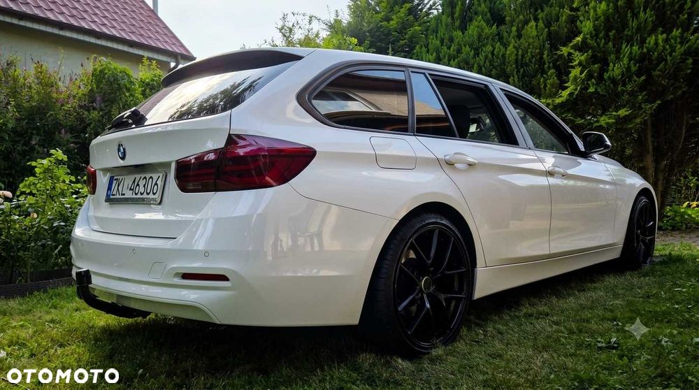 BMW Seria 3 2017 photo 3
