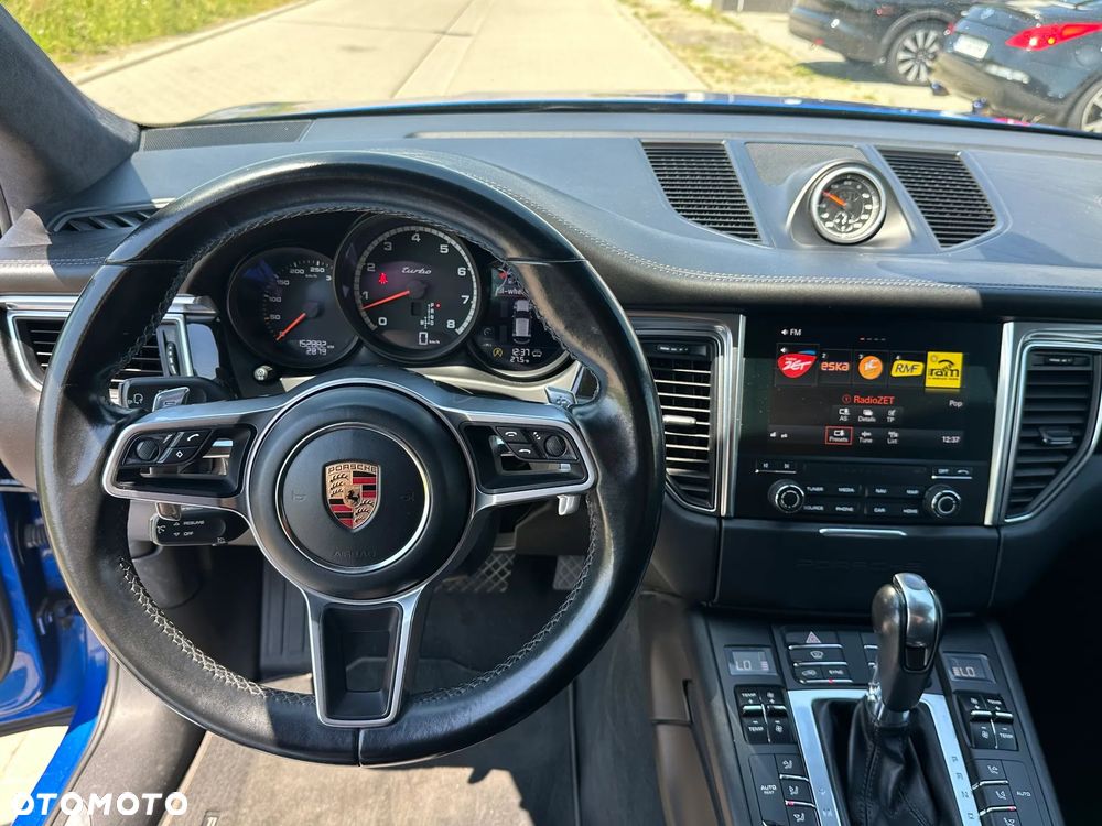 Porsche Macan Turbo - 16